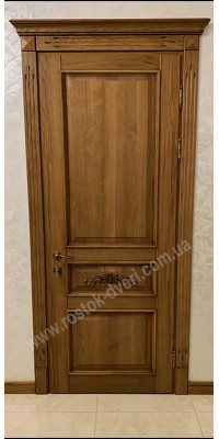 Дубовые классические двери