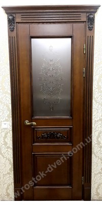 Двери деревянные из массива ясеня.
