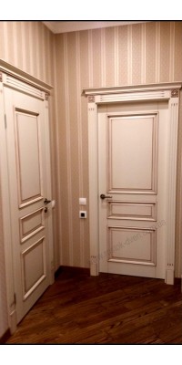 Двери из натурального дерева